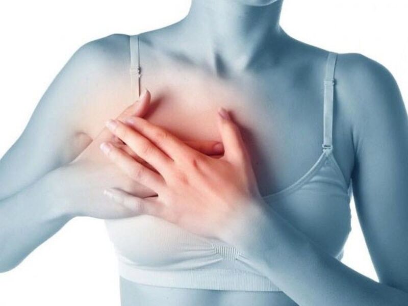 Trong quá trình phát triển, ngực thường tạo ra cảm giác hơi đau nhức 