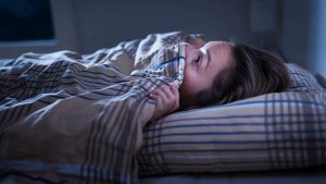 Hội chứng sợ ngủ một mình là gì