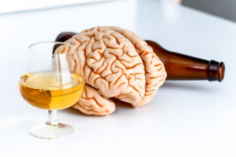 Người bị rối loạn tâm trí do rượu có thể gây ra ảo giác